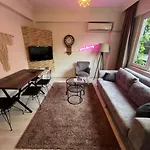 Modern Nr5 In Cihangir, The Heart Of Taksim