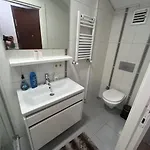 Modern Nr5 In Cihangir, The Heart Of Taksim アパート