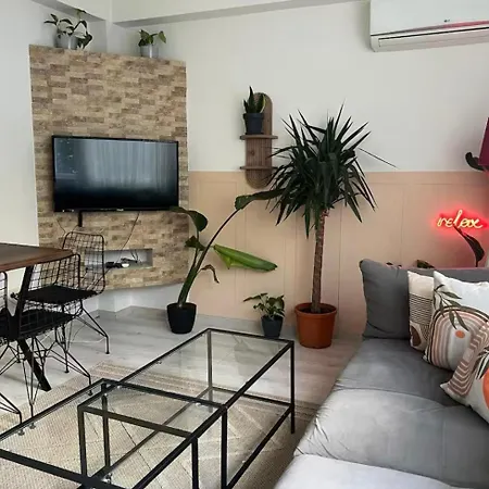 Modern Nr5 In Cihangir, The Heart Of Taksim Eskiömerler