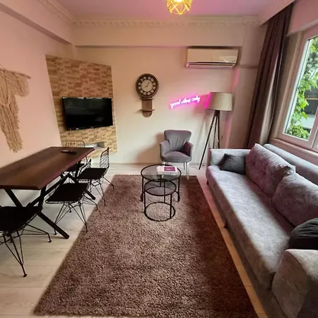 Modern Nr5 In Cihangir, The Heart Of Taksim