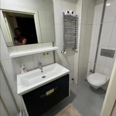 Modern Nr5 In Cihangir, The Heart Of Taksim Eskiomerler