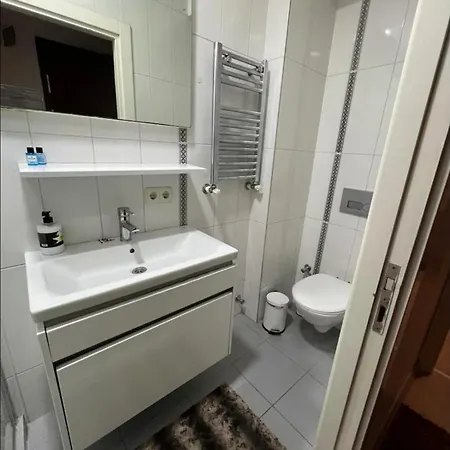 Modern Nr5 In Cihangir, The Heart Of Taksim Eskiomerler