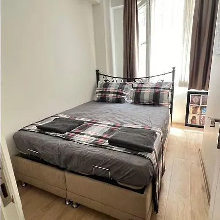 Modern Nr5 In Cihangir, The Heart Of Taksim