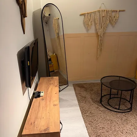 Modern Nr5 In Cihangir, The Heart Of Taksim Eskiomerler