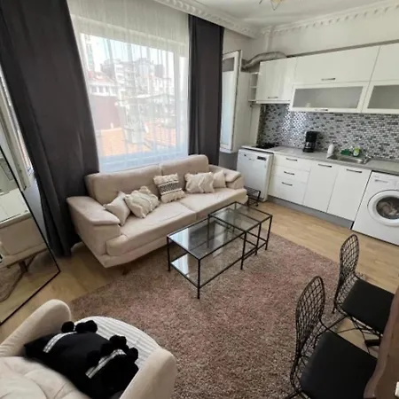 Modern Nr5 In Cihangir, The Heart Of Taksim * Eskiömerler