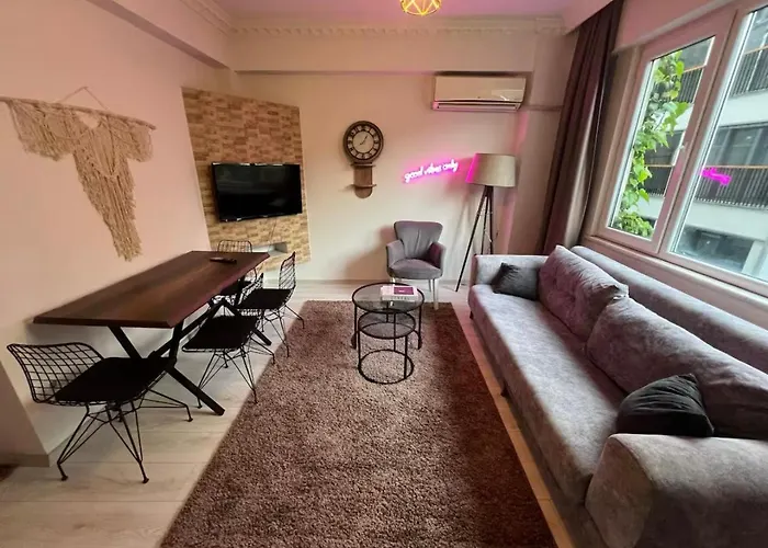 Modern Nr5 In Cihangir, The Heart Of Taksim