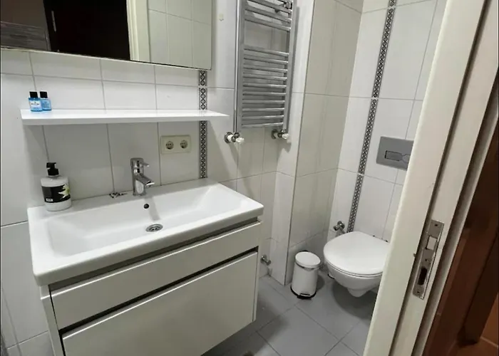 Modern Nr5 In Cihangir, The Heart Of Taksim Eskiomerler