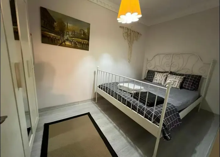 Modern Nr5 In Cihangir, The Heart Of Taksim * Eskiomerler