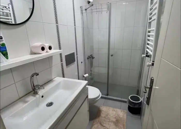 Modern Nr5 In Cihangir, The Heart Of Taksim Eskiomerler