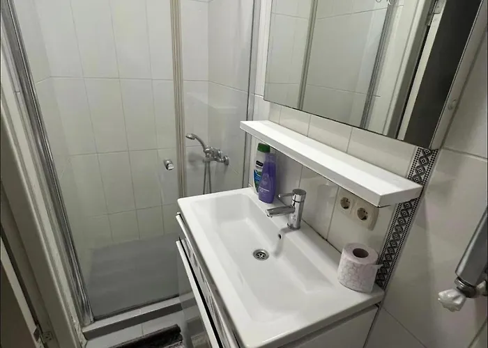 Apartment Modern Nr5 In Cihangir, The Heart Of Taksim Eskiomerler